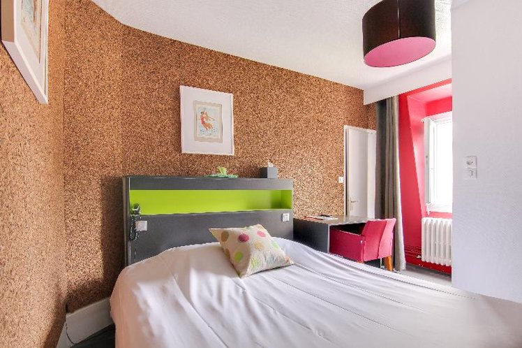 DOUBLE STANDARD Room
