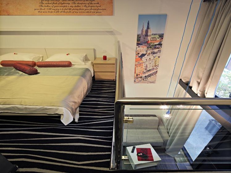 APARTMENT DUPLEX Room