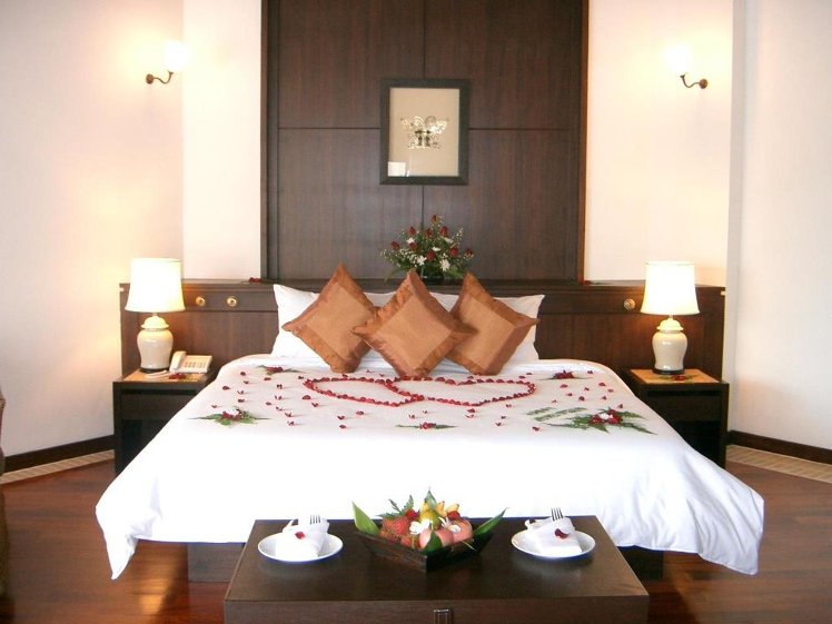 Peace Laguna Resort and Spa