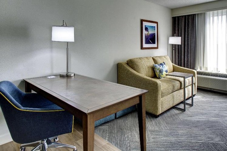 STUDIO Accessible KING SIZE BED Room