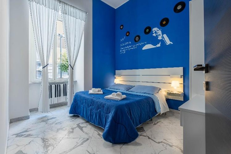 DOUBLE STANDARD Room