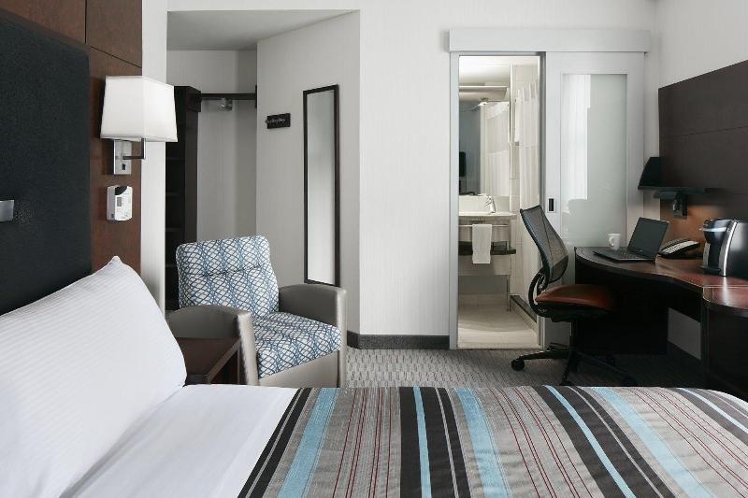 SINGLE STANDARD Room