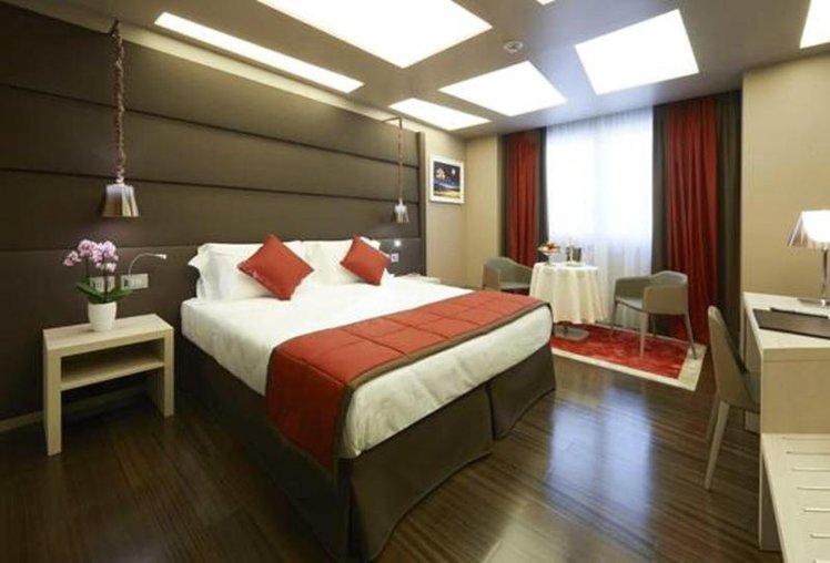 DOUBLE DELUXE KING BED Room