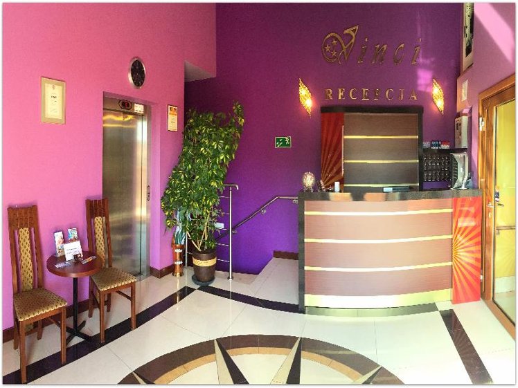 Vinci Hotel Airport