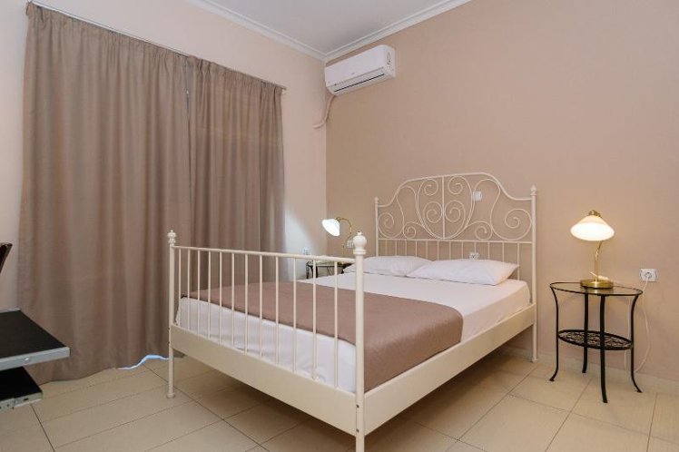 TRIPLE ECONOMY Room