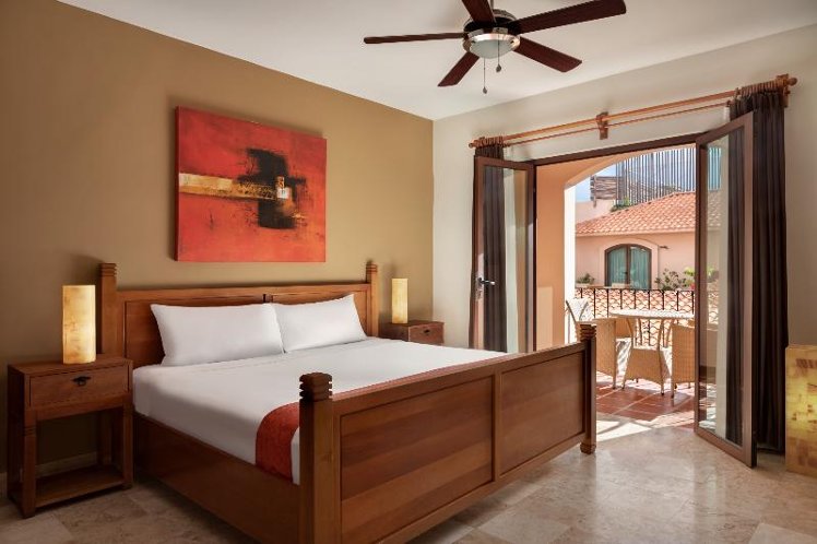SUITE THREE BEDROOMS Room