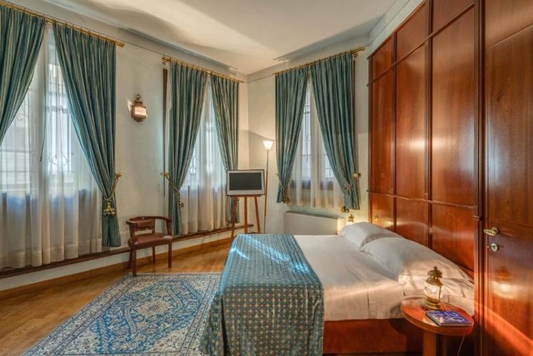 TRIPLE CLASSIC Room