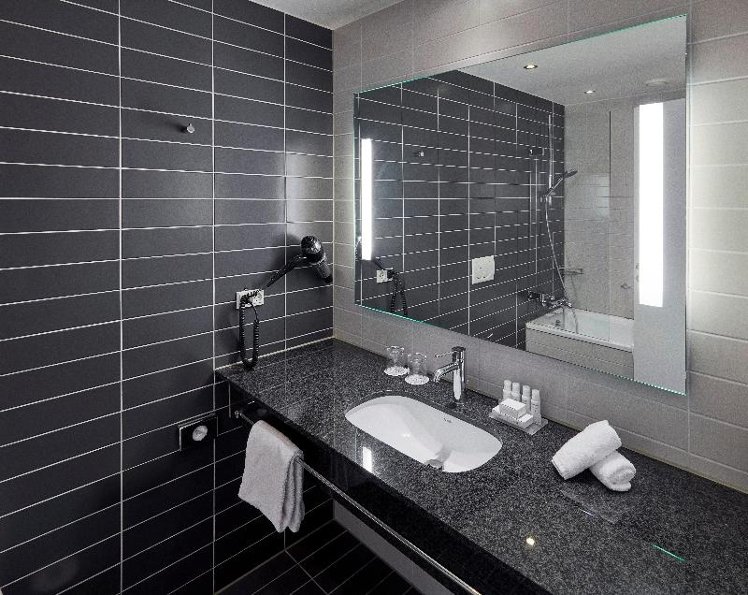 DOUBLE STANDARD Room