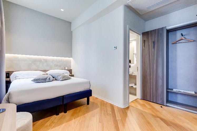 QUADRUPLE TWO BEDS Room