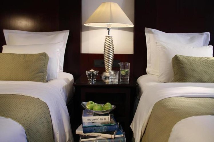 TWIN DELUXE Room
