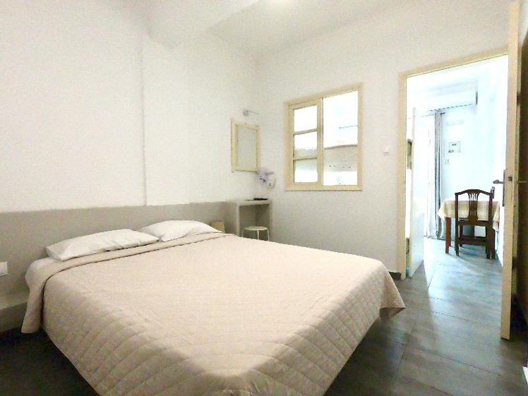 STUDIO CAPACITY 4 Room