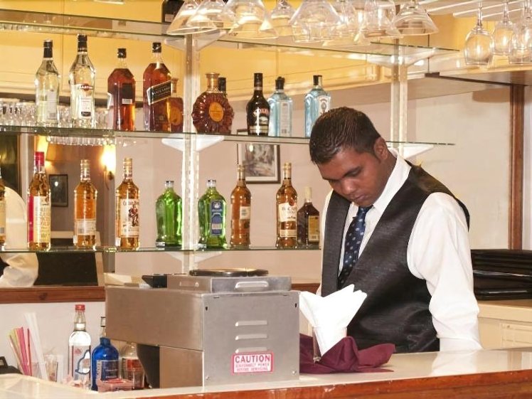 Bar