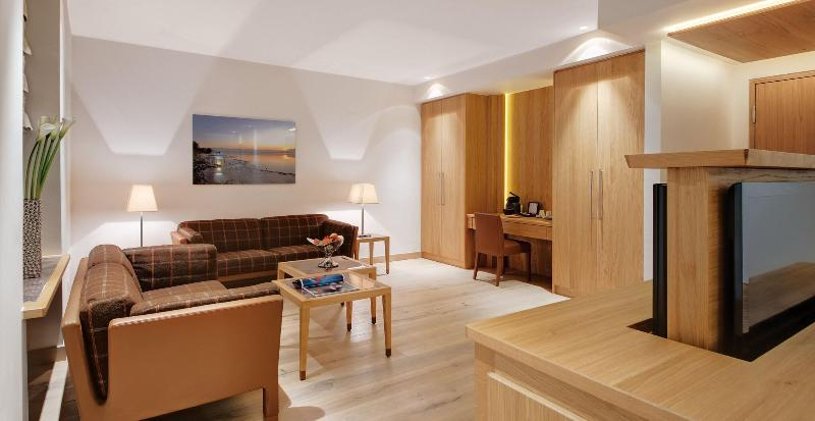 SUITE KING SIZE BED Room