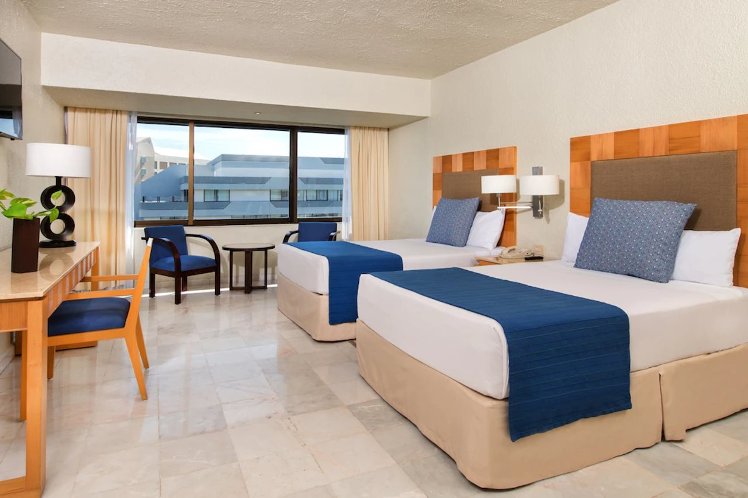 Park Royal Beach Cancun