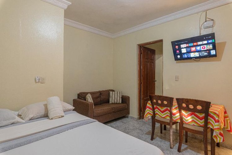 DOUBLE ONE BEDROOM ONE BATHROOM Room