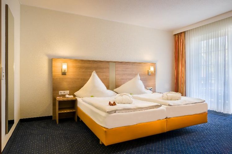 DOUBLE SUPERIOR Room