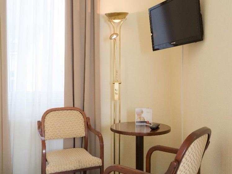 DOUBLE STANDARD Room