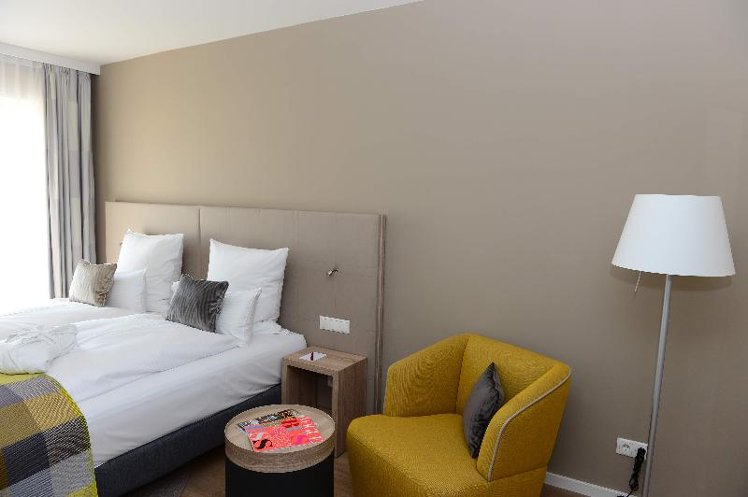 DOUBLE STANDARD Room