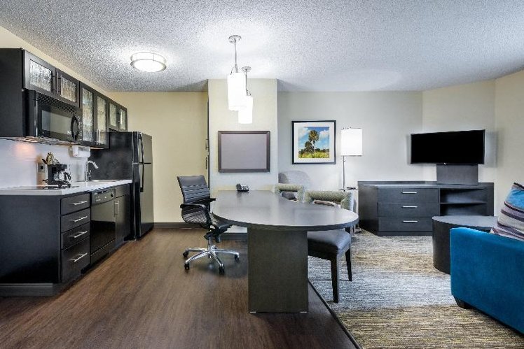 SUITE QUEEN SIZE BED Room
