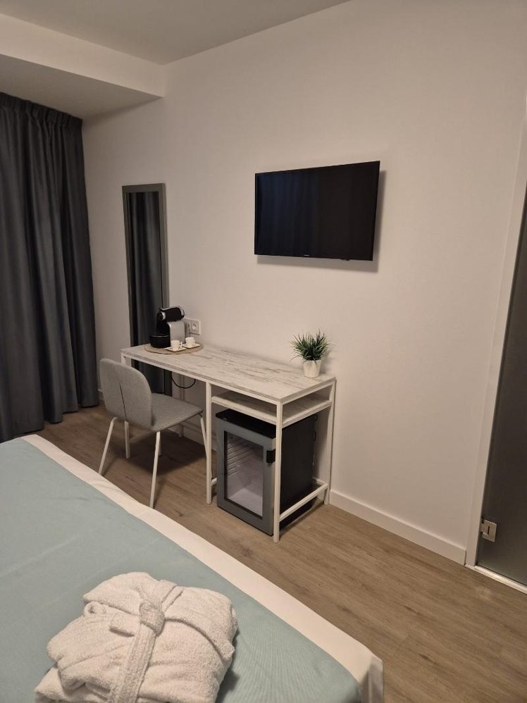 JUNIOR SUITE STANDARD Room
