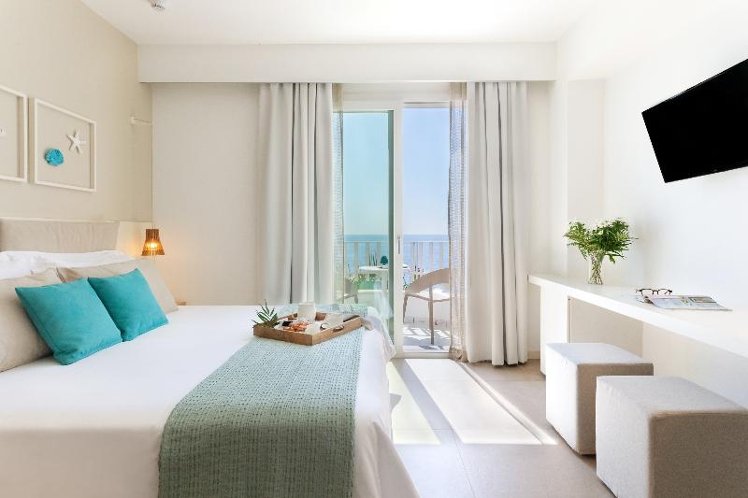 JUNIOR SUITE SEA VIEW WITH BALCONY Room