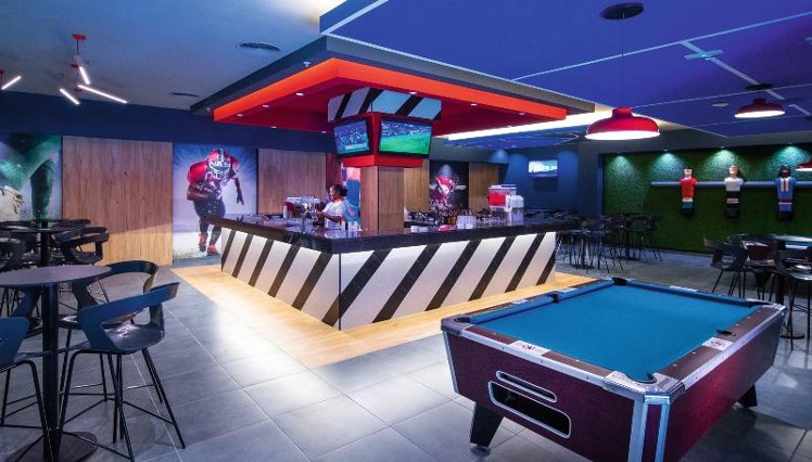 Bar