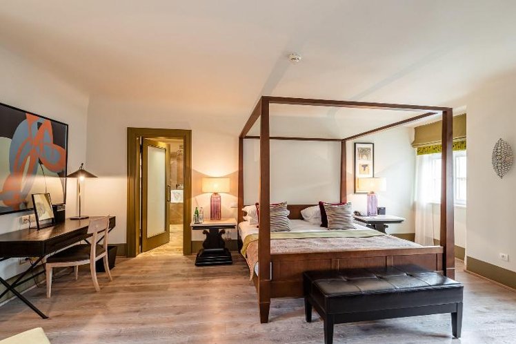 SUITE Presidential Room