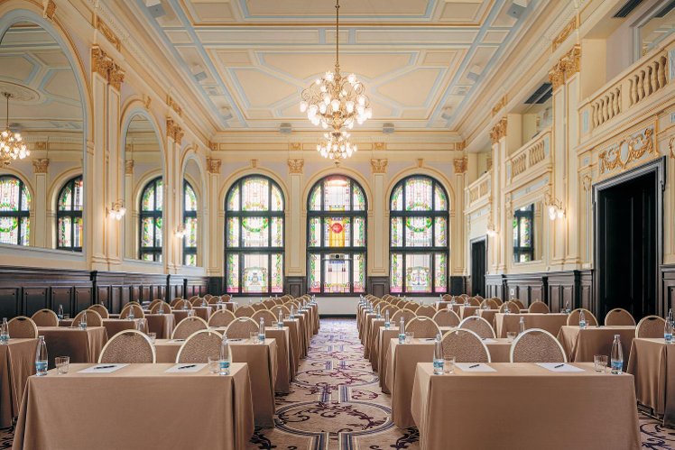 Kings Court Hotel