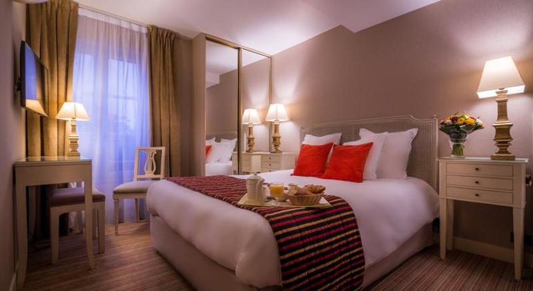 DOUBLE STANDARD Room