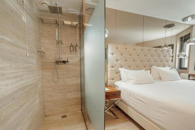 SINGLE STANDARD Room