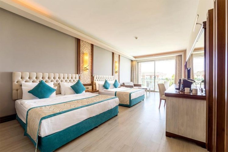 DOUBLE LAGOON VIEW Room