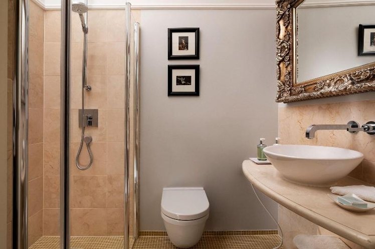 DOUBLE COMFORT Room