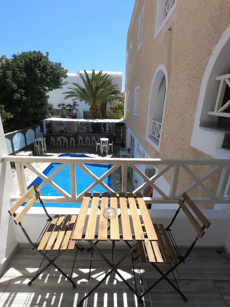 DOUBLE DELUXE POOL VIEW Room