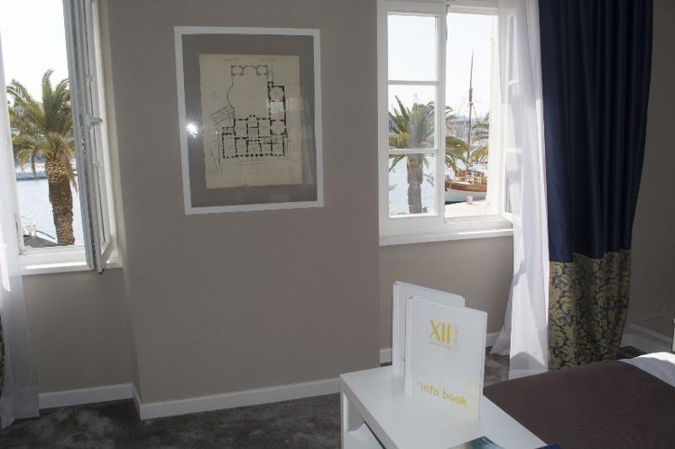 DOUBLE DELUXE SEA VIEW Room