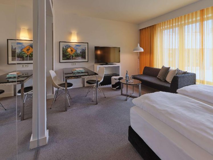 DOUBLE STANDARD Room