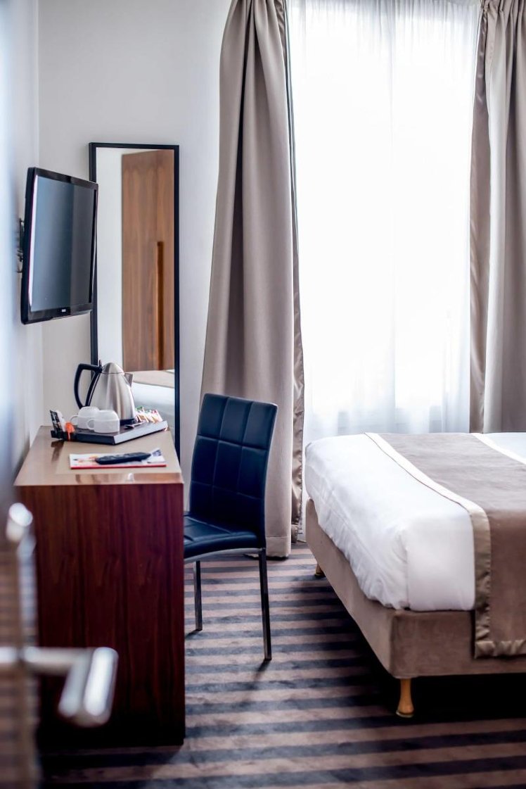DOUBLE STANDARD Room