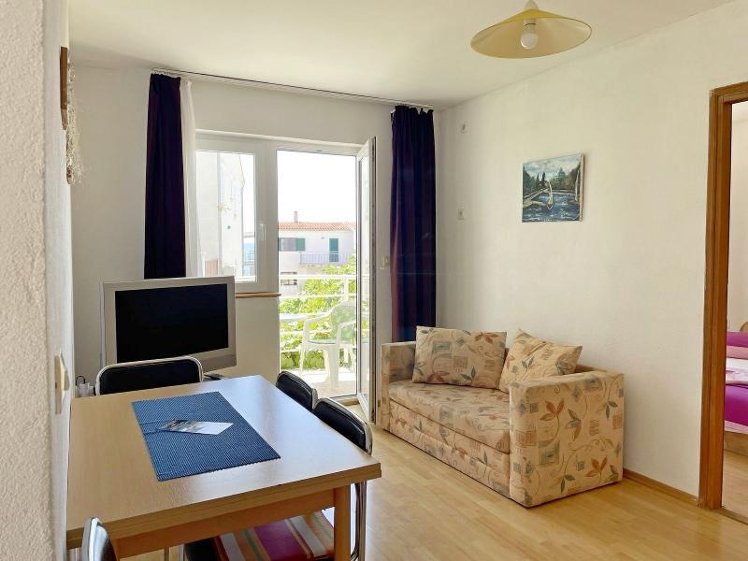APARTMENT CAPACITY 4 Room