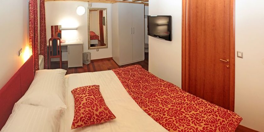 DOUBLE COMFORT Room