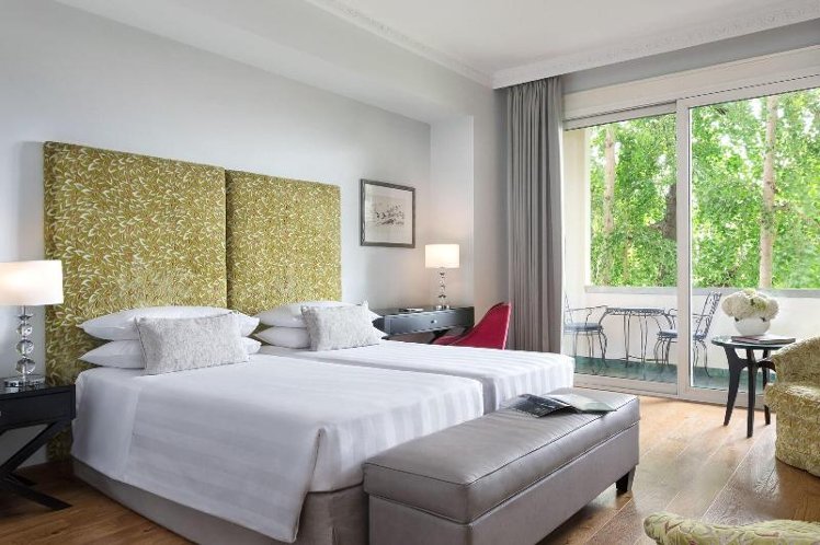 TWIN PREMIUM Room