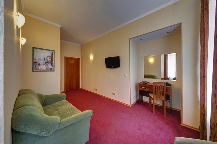 SUITE CAPACITY 1 Room