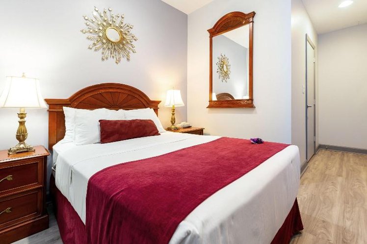 DOUBLE STANDARD Room