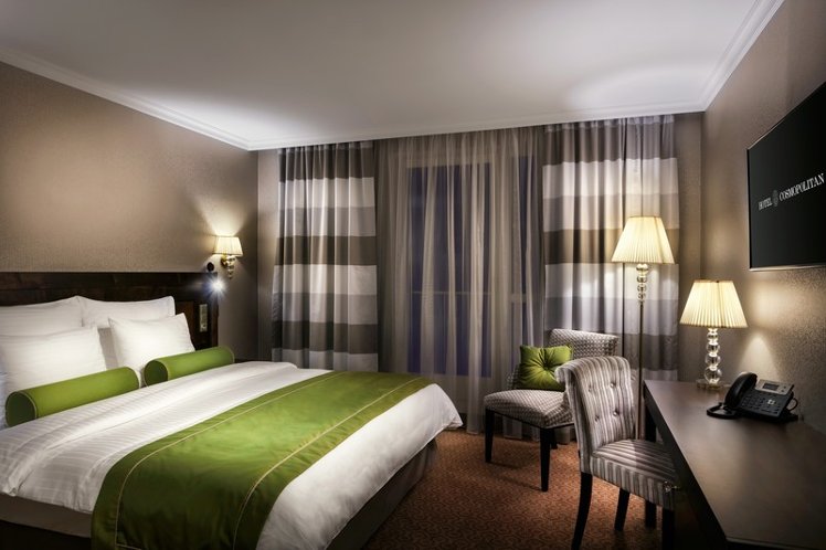 Double or Twin DELUXE Room