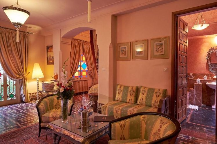 JUNIOR SUITE KING SIZE BED Room
