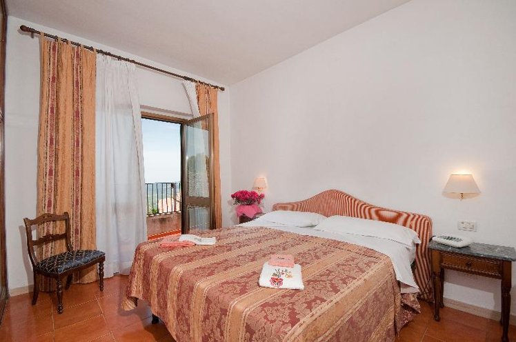 DOUBLE STANDARD Room