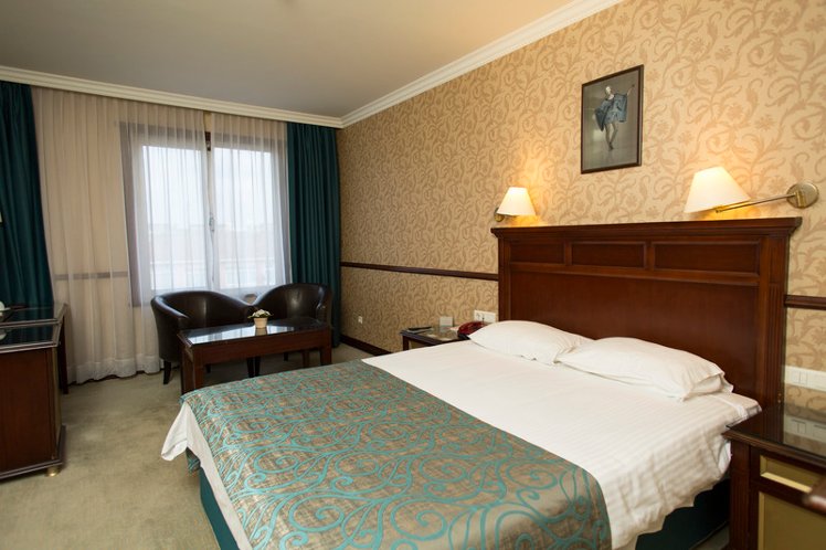 DOUBLE STANDARD Room
