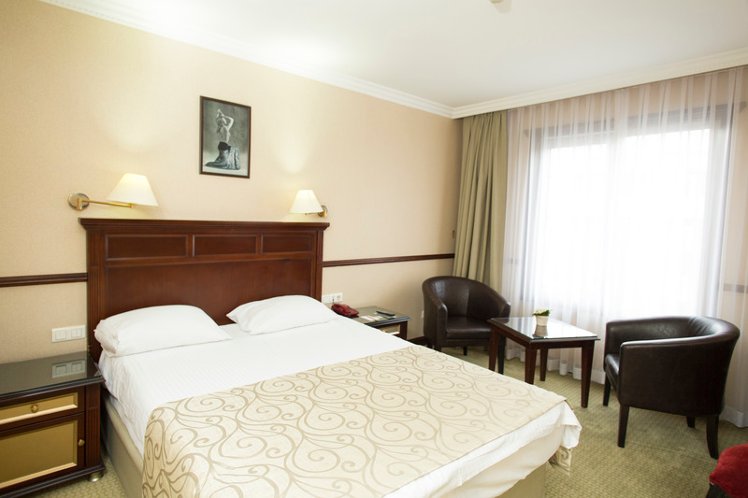 SINGLE STANDARD Room