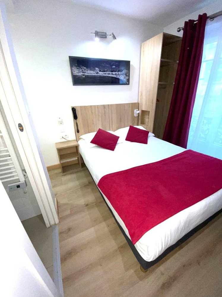 SINGLE STANDARD Room