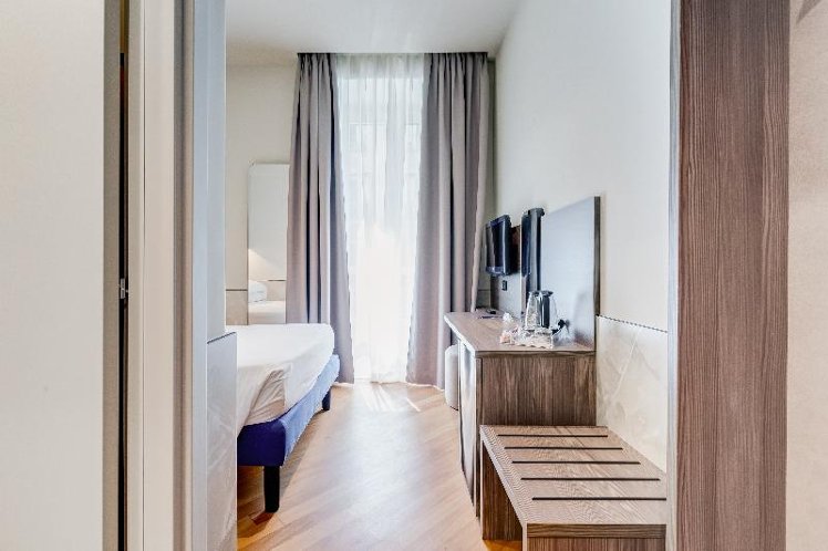 DOUBLE SUPERIOR Room