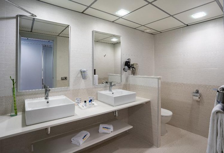 Double or Twin CLUB Room