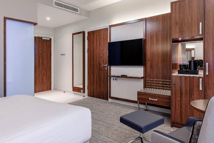 TWIN DELUXE TWO BEDS Room